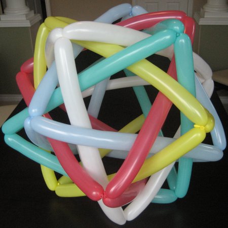 src/balloon_twisting/five_tetrahedra.jpg